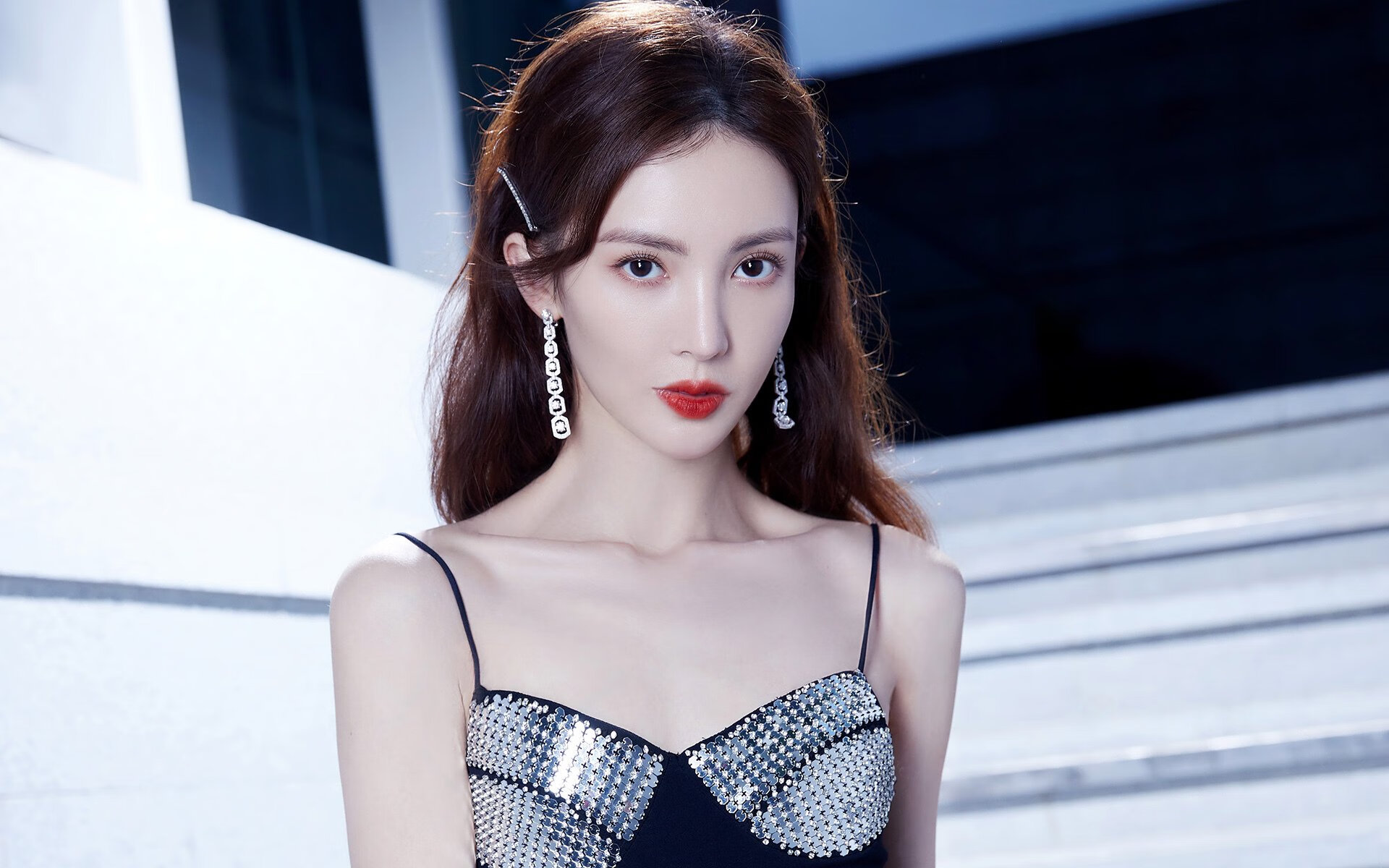 依托“互联网+”推动青少年足球大众化,普及率逐年升高