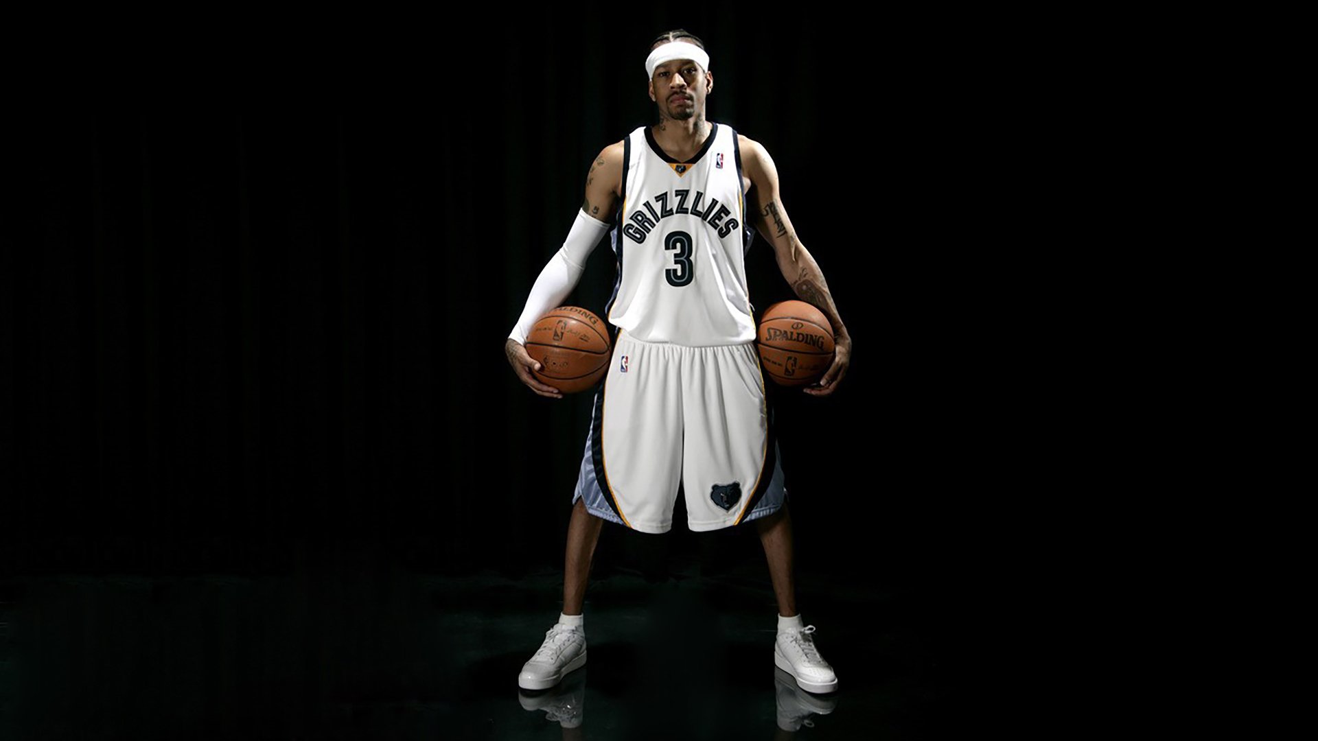 开云体育登陆入口-詹姆斯领衔球队进行封闭战术演练，詹姆斯封神之战集锦